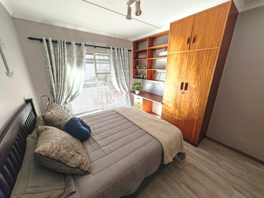 5 Bedroom Property for Sale in Heuwelsig Free State
